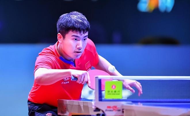 足球不仅仅 足球不仅仅