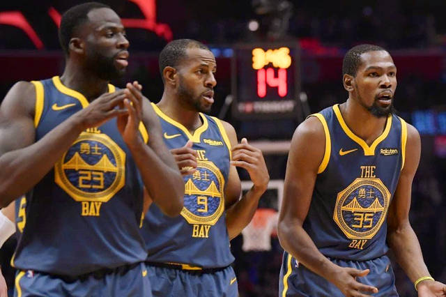 老鹰通过 老鹰通过